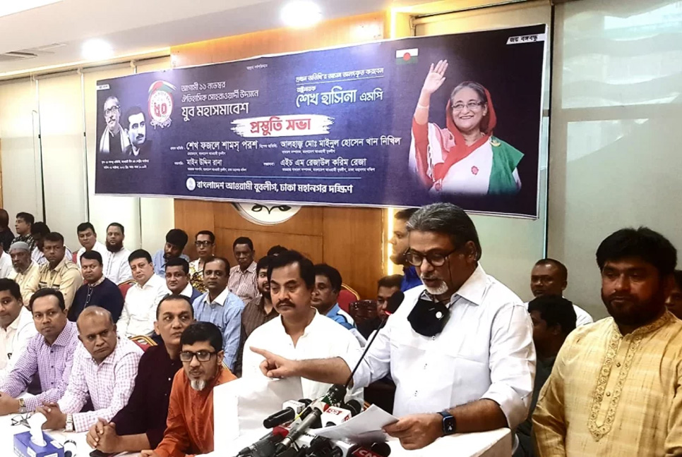 বিএনপি সরকারের বিরুদ্ধে মাঠে নামলে গণধোলাই খাবে :  শেখ পরশ
