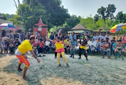 কুষ্টিয়ায় অনুষ্ঠিত হলো ঐতিহ্যবাহী লাঠিখেলা