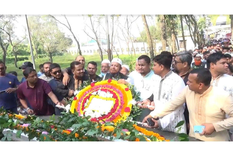 নরসিংদীর সাবেক মেয়র লোকমানের মৃত্যুবার্ষিকী উপলক্ষে পুষ্পস্তবক অর্পণ, আলোচনা সভা