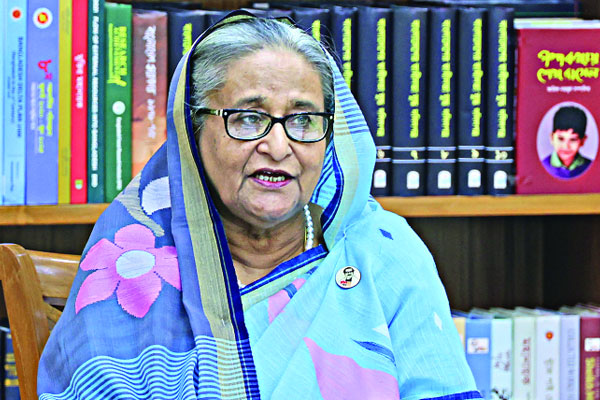 খাদ্য উৎপাদনে সম্পৃক্ত হতে হবে তরুণদের