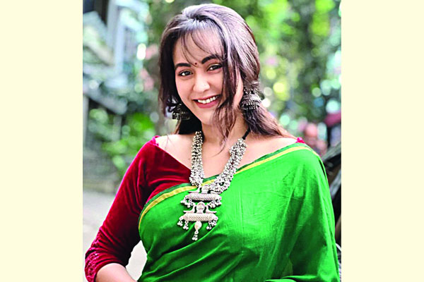 ভালোবাসিয়া গেলাম ফাঁসিয়া