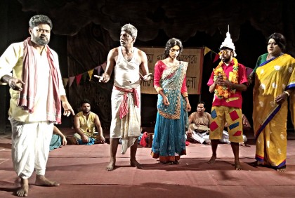 দিনাজপুরে 'কমলী কথা' নাটক মঞ্চস্থ