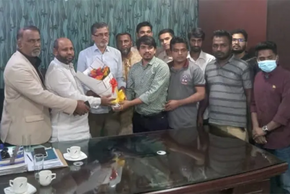 কাজী মামুনের সঙ্গে ঢাবি ছাত্র সমাজ নেতৃবৃন্দের মতবিনিময়