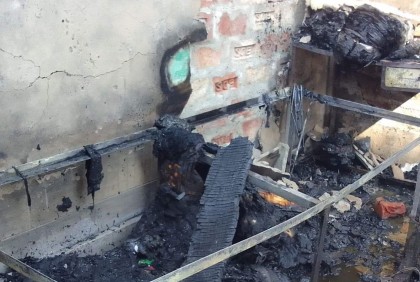 রংপুরে দুই ছাত্রবাসে আগুন