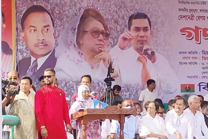আমি সরকারের কাছে বিচার চাই না : নিহত নেতার স্ত্রী

