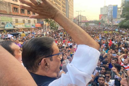 ফখরুল সাহেব, লোক ভাড়া করে জনসমাবেশ করেন : ওবায়দুল কাদের 

