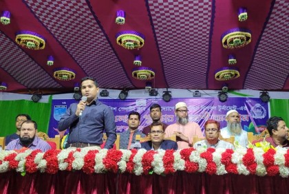 সিদ্ধিরগঞ্জে পুলিশ স্পোর্টিং ক্লাবের উদ্যোগে ফুটবল টুর্নামেন্টের ফাইনাল অনুষ্ঠিত

