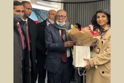বার্লিন থেকে লন্ডনে পৌঁছেছেন রাষ্ট্রপতি

