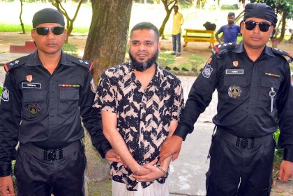 বগুড়ায় আইনজীবী হত্যার মূল পরিকল্পনাকারী গ্রেফতার 