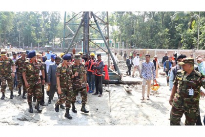 সেনাবাহিনী প্রধান কর্তৃক নড়াইল এলাকা পরিদর্শন 