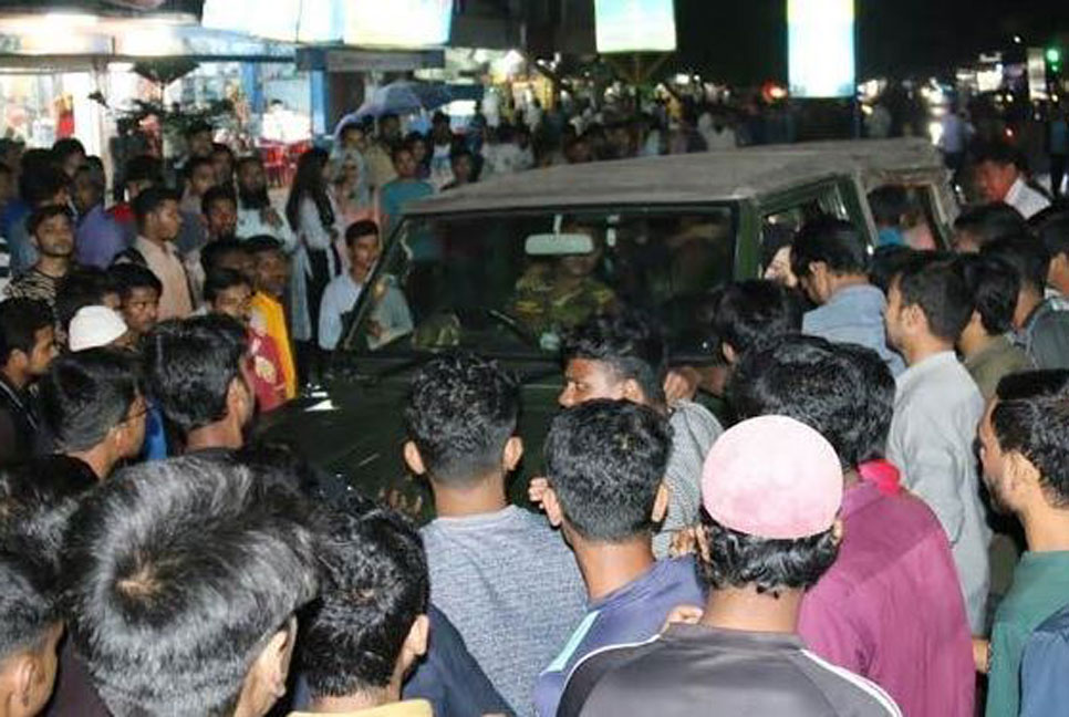 ববি শিক্ষার্থীদের অবরোধ কর্মসূচি স্থগিত, মহসড়কে যান চলাচল শুরু