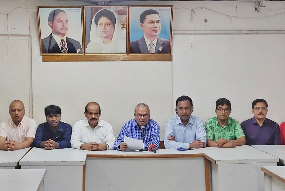 পতনের ভয়ে সরকার আর্তনাদ করছে : রিজভী