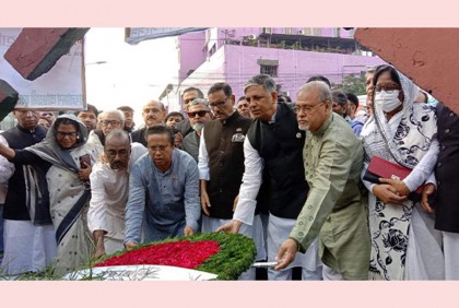 গণতন্ত্রকে প্রাতিষ্ঠানিক রূপ দিতে লড়াই চালিয়ে যাচ্ছি : ওবায়দুল কাদের
