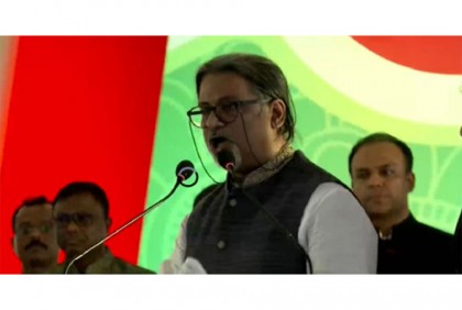 পদ্মা সেতু পার হতে লজ্জা পাবেন না: ফখরুলকে পরশ