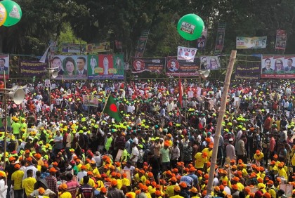আওয়ামী লীগ চোরের দ্বারা পরিবেষ্টিত : মির্জা ফখরুল

