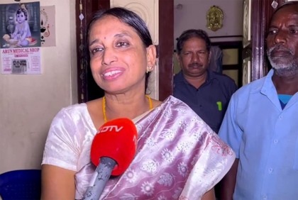 কারামুক্তির পর রাজীব গান্ধীর হত্যাকারী নলিনী বললেন, ‘আমি খুবই দুঃখিত’

