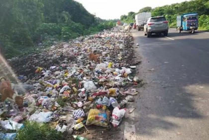 কলকাতার রাস্তায় আবর্জনা ফেললেই দিতে হবে জরিমানা 