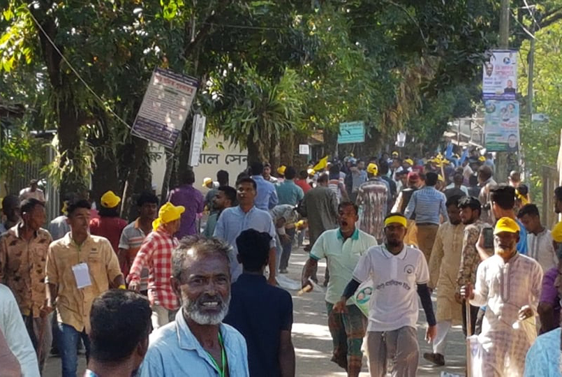 কেন্দ্রীয় নেতাদের উপস্থিতিতে সুনামগঞ্জে আওয়ামী লীগের দু'গ্রুপের সংঘর্ষ 