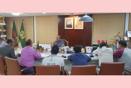 উন্নয়ন কাজে ধীরগতিতে ক্ষুব্ধ রাসিক মেয়র