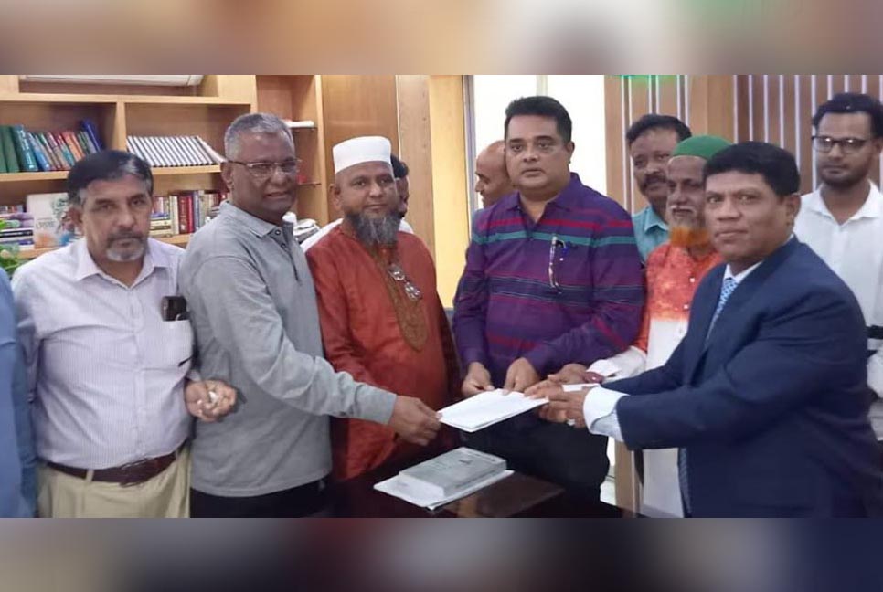 রসিক নির্বাচন : জাপা প্রার্থীর মনোনয়নপত্র সংগ্রহ