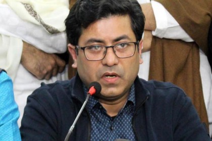 শিক্ষাই দারিদ্র্যের দুষ্টু চক্র ভাঙতে পারে : মেয়র তাপস