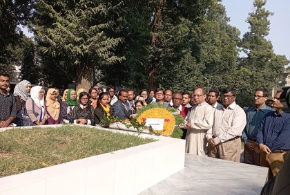 রাবিতে কথাসাহিত্যিক হাসান আজিজুল হকের সমাধিতে শ্রদ্ধা