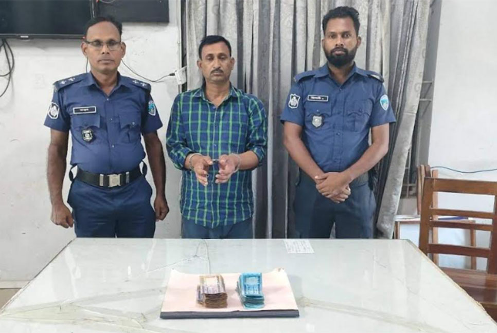 সরাইলে এক লাখ টাকাসহ ছিনতাইকারী আটক