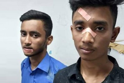 ইভটিজিংয়ের প্রতিবাদ : দুই স্কুলছাত্রকে বেধড়ক পেটাল কিশোর গ্যাং