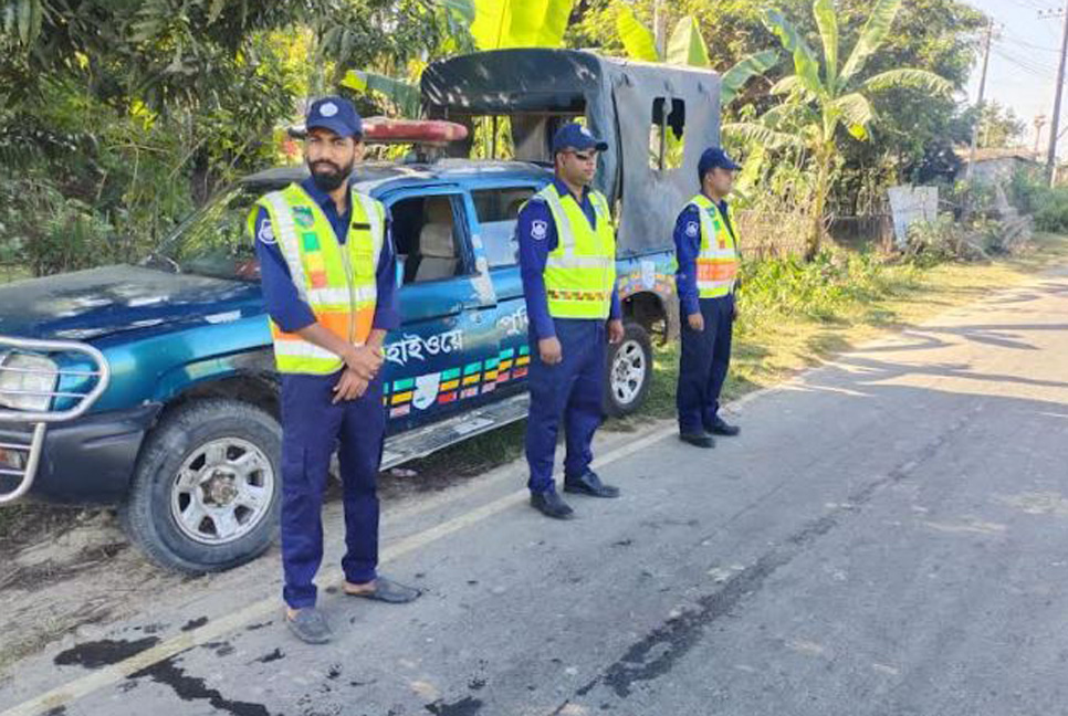 কুমিল্লায় ১২ হাজার থ্রি-হুইলার আটক, ৭ কোটি টাকা জরিমানা