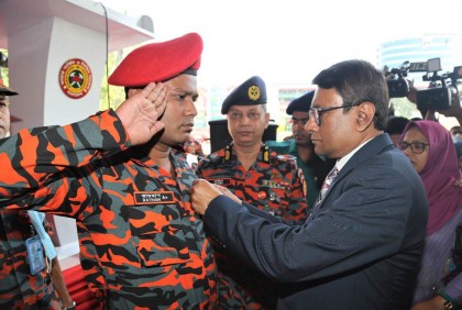 রাষ্ট্রীয় পদক পেলেন ফায়ার সার্ভিসের স্টেশন অফিসার মো. রায়হান