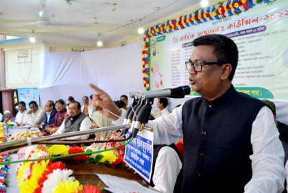 প্রধানমন্ত্রী জনগণের দুয়ারে দুয়ারে যাওয়ার নির্দেশ দিয়েছেন : হুইপ স্বপন 

