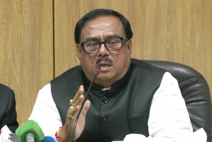 দেশে সংকট নেই, ১৭ লাখ টন চাল মজুদ রয়েছে : খাদ্যমন্ত্রী