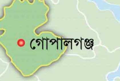 দাঁড়িয়ে থাকা ট্রা‌কে যাত্রীবাহী বাসের ধাক্কা, নিহত ৩