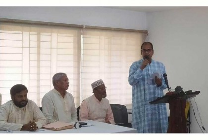 সরকার বুঝতে পেরেছে তারা ক্ষমতায় থাক‌তে পার‌বে না : দুদু

