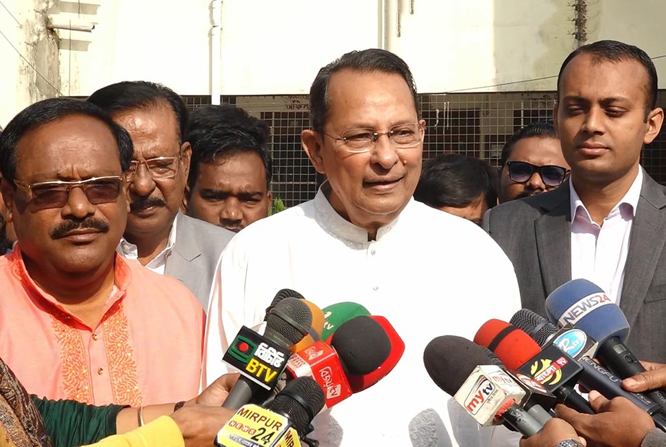 সরকার বদল নিয়ে মাতামাতি নয়, এখন সময় সংকট মোকাবিলার : ইনু