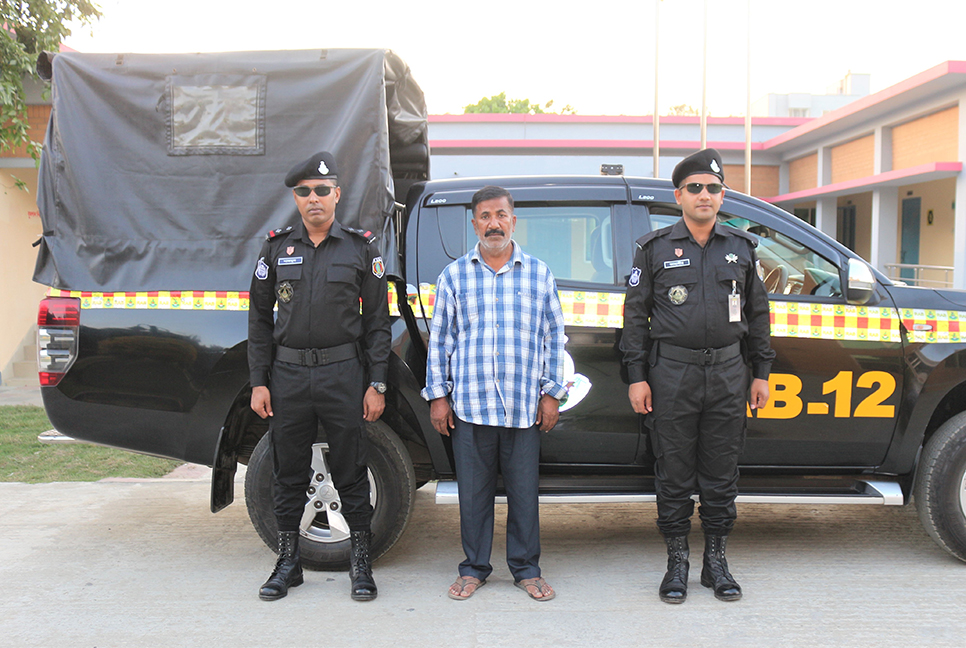 সিরাজগঞ্জে মাদক কারবারি আটক 