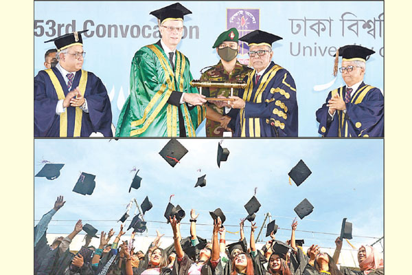 সমাবর্তনে মুখর ঢাবি ক্যাম্পাস