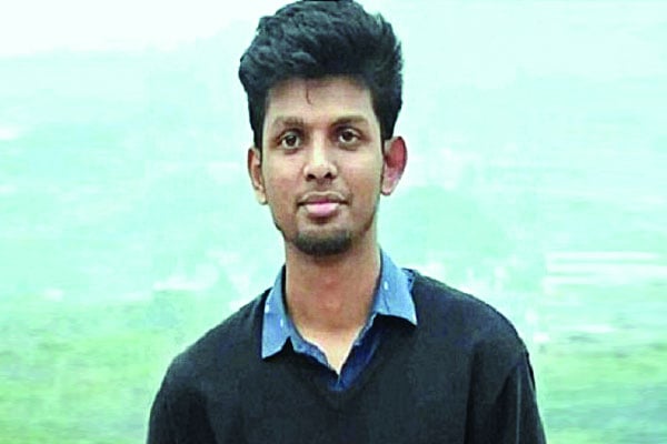 বরপা যাননি, বিশ্বরোডেই নেমে যান ফারদিন