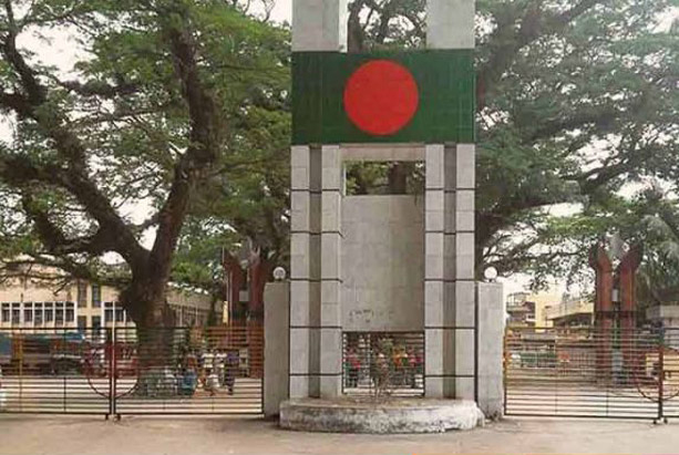 বেনাপোল সীমান্তে ‘রেড অ্যালার্ট’