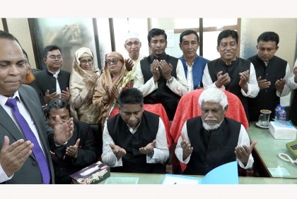 বরিশাল জেলা পরিষদ চেয়ারম্যানের দায়িত্ব গ্রহণ