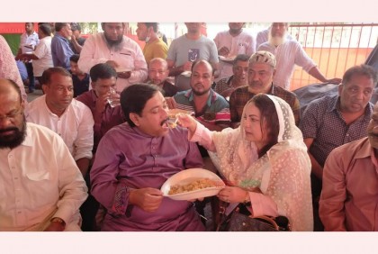 ৪ দিন আগেই বিএনপির সমাবেশস্থলে স্ত্রীকে নিয়ে সাক্কু