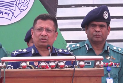 আগুন সন্ত্রাস হলে আগের মতোই
জবাব দেওয়া হবে: আইজিপি