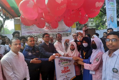 জয়পুরহাটে ডিজিটাল উদ্ভাবনী মেলার উদ্বোধন