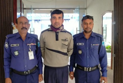সহকারী শিক্ষকের মামলায় প্রধান শিক্ষক গ্রেফতার  