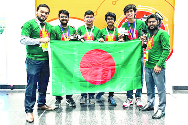 আন্তর্জাতিক রোবট অলিম্পিয়াডে ব্রোঞ্জ পেল বাংলাদেশ
