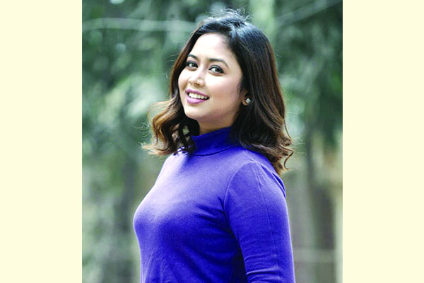 যাপিত জীবনে