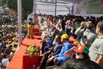 রুমিন ফারহানা ও ইশরাককে ঘিরে উচ্ছ্বাস 