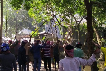 বিয়ে বাড়িতে দাওয়াত খাওয়াকে কেন্দ্র করে সংঘর্ষ, নারীসহ আহত ২০