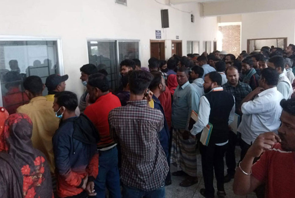 আইনি সহায়তা নিয়ে পাশে দাঁড়াল বসুন্ধরা, জামিন পেলেন সেই ১২ কৃষক