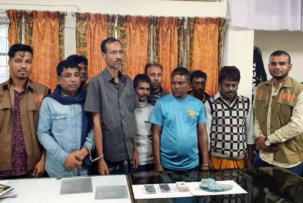 হবিগঞ্জে ডিবি’র সাঁড়াশি অভিযানে ১৫ জুয়াড়ি আটক